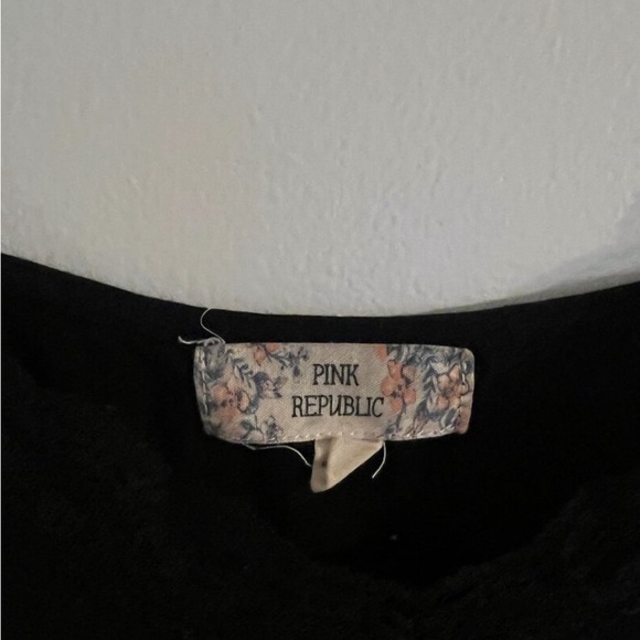 *2 for 1* Black camisole XS and S - Picture 8 of 8